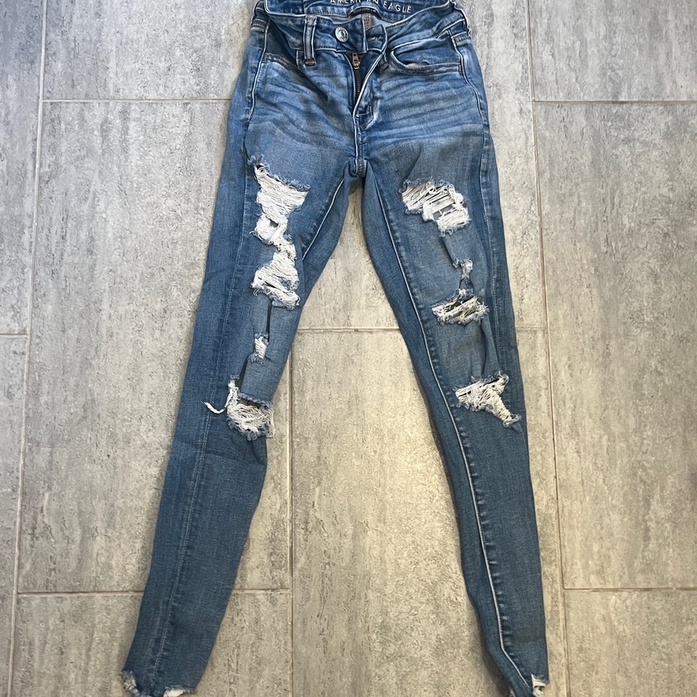 American Eagle Outfitters Women's Ripped Blue Skinny Jeans
